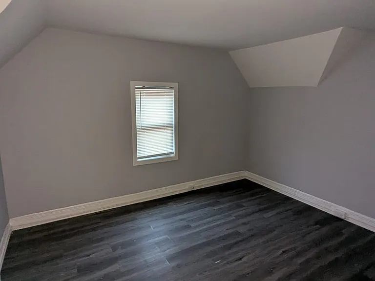 165 Starr St #2A — Photo 9
