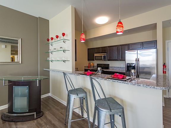 4th image of 2205 N Delaware St APT 307