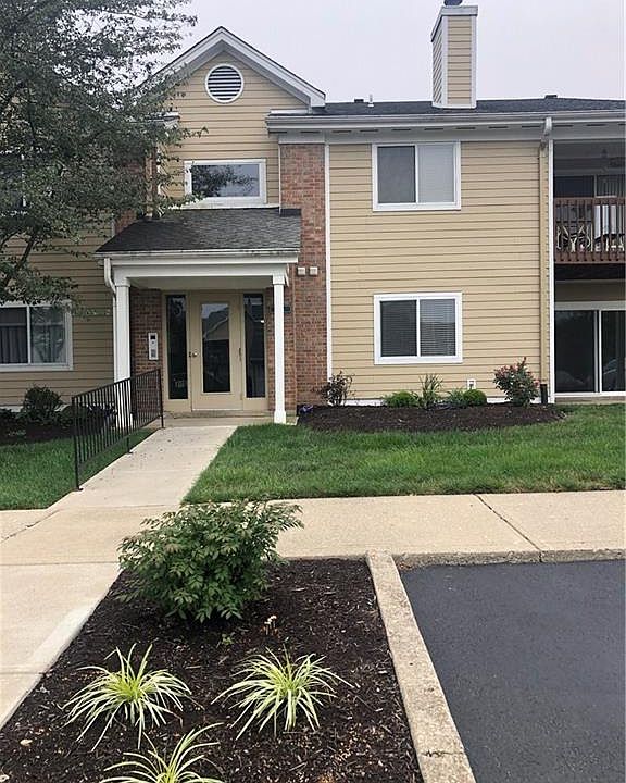 1st image of 84 Mallard Glen Dr APT 3