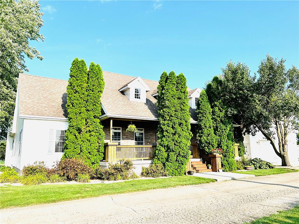 1111 E Thompson Ave, Hoopeston, IL 60942 MLS 6228766 Zillow