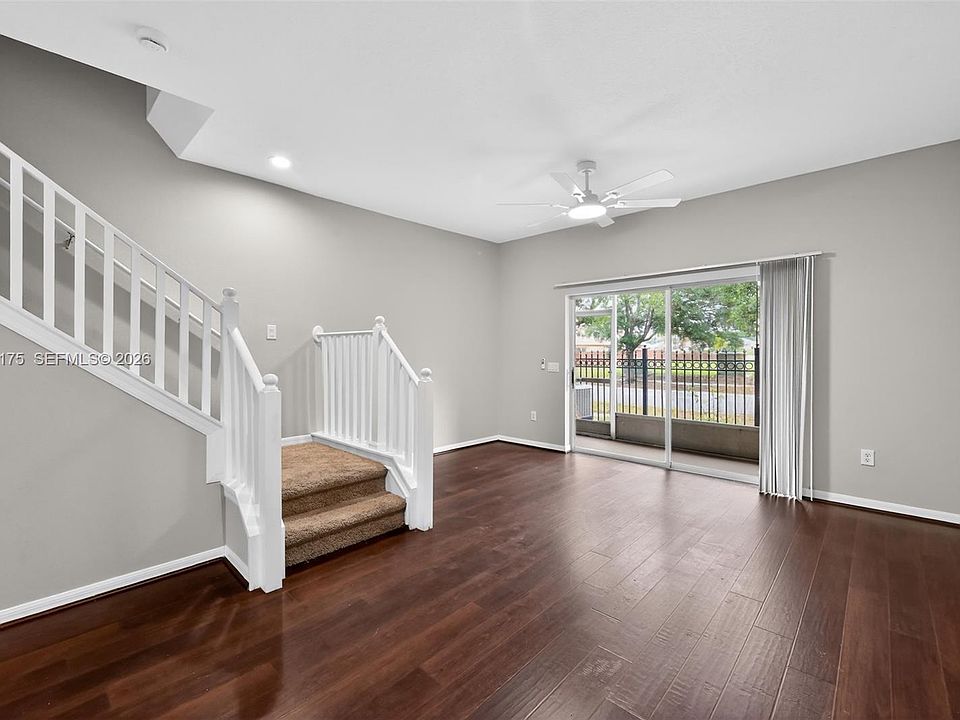 1st image of 12966 Kings Crossing Dr