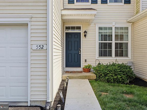 3rd image of 552 Marion Rd Unit 552