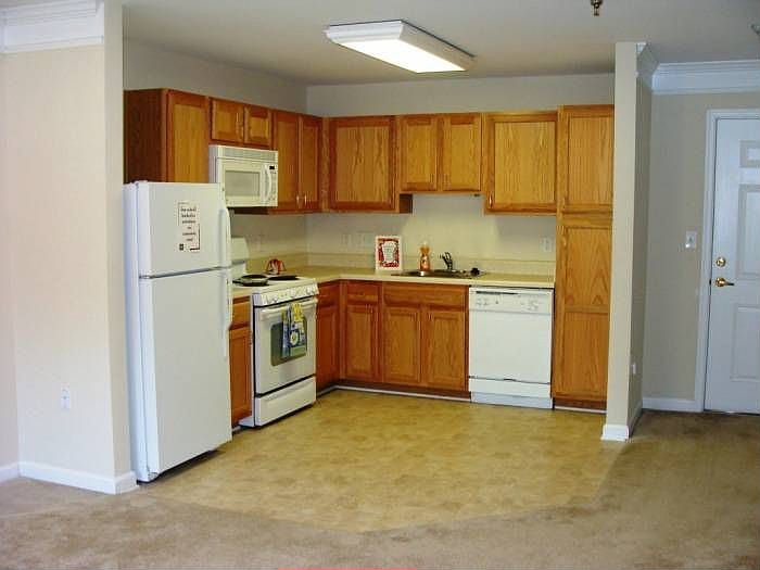 Open Kitchen w/Appliances