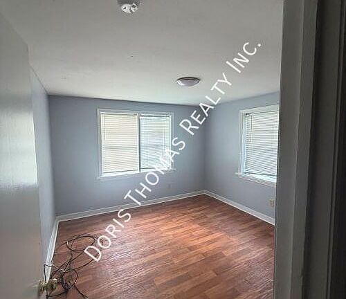 4th image of 507 McIntyre St