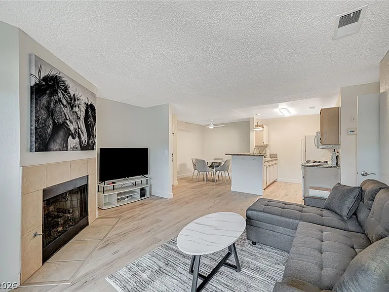 2200 Fort Apache Rd #1064 — Photo 4