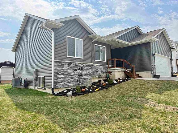 3rd image of 425 Galileo Dr