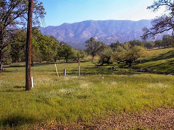 2nd image of 140 Ruth Hill Rd