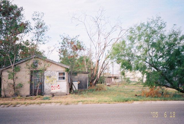 2nd image of 507 E Cano St