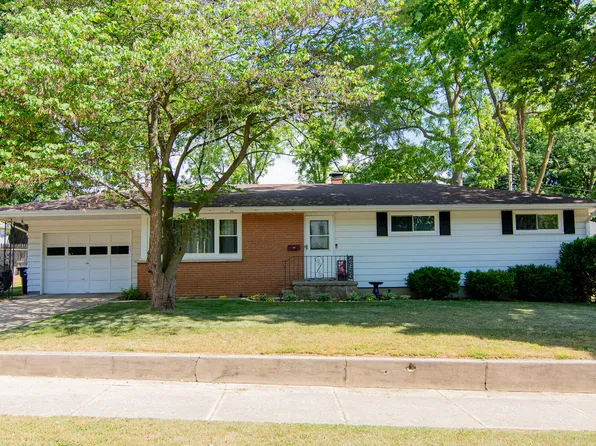 108 W Dewey St, Buchanan, MI 49107