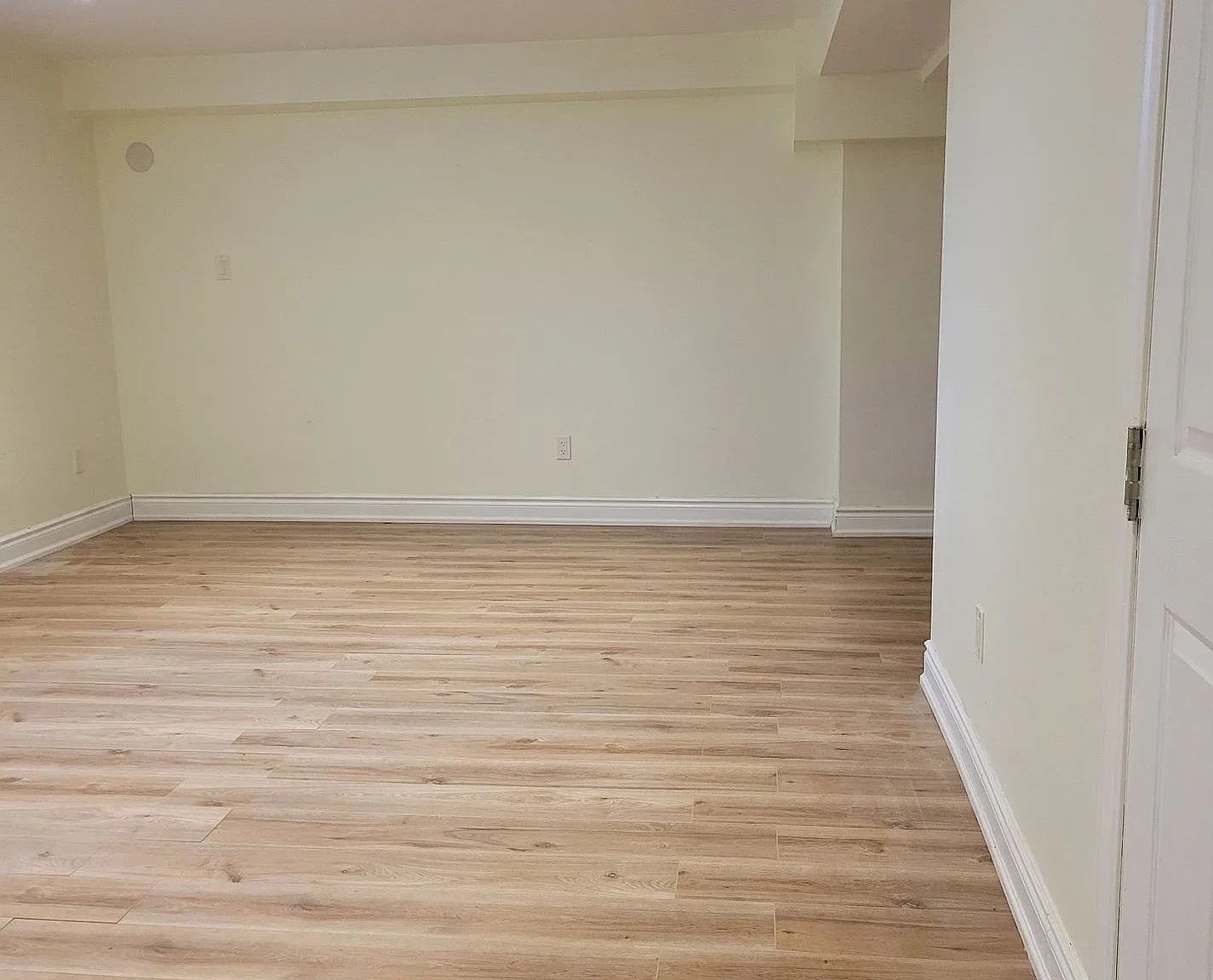2 bed, $1,990 — Photo 3