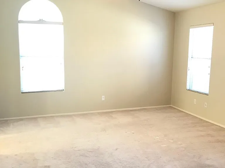 1863 W Springfield Way — Photo 8