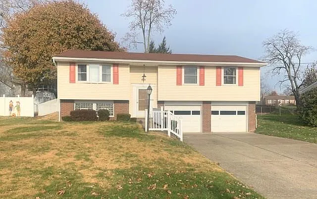 586 Sautter Dr photo 1