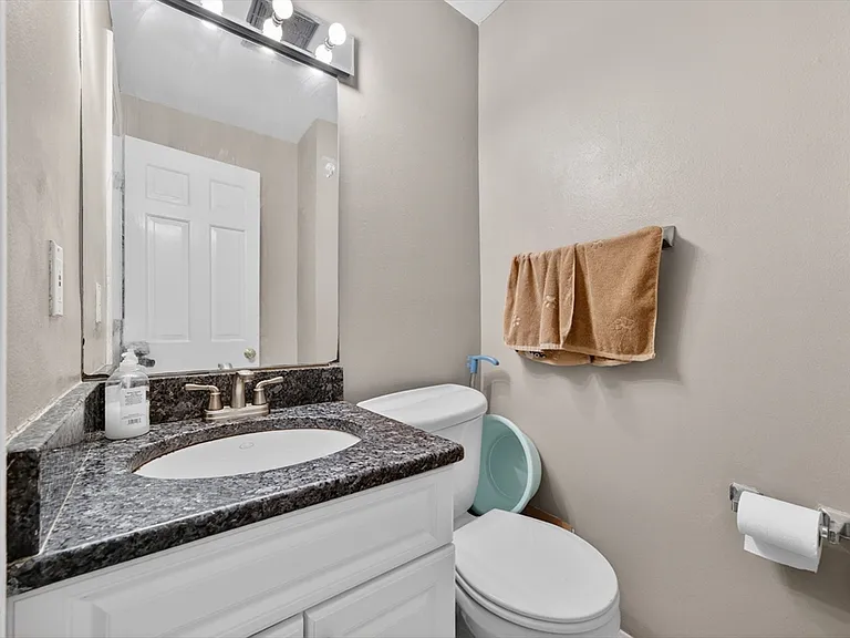68 Jericho Rd #68 — Photo 3