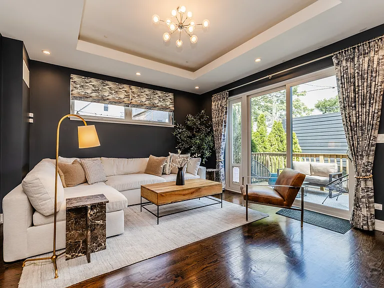 2236 W Shakespeare Ave — Photo 10