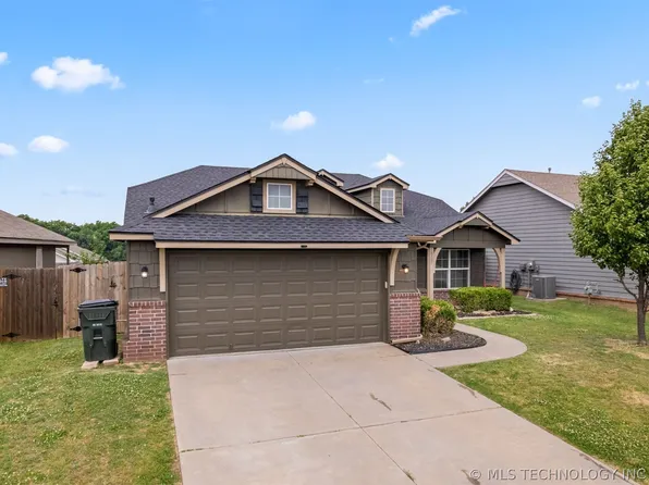 10904 N 117th East Pl, Owasso, OK 74055