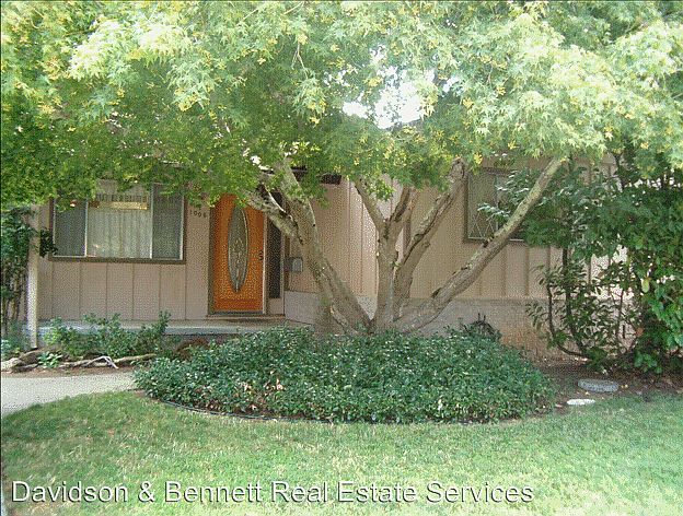 1st image of 1006 Woodlawn Dr