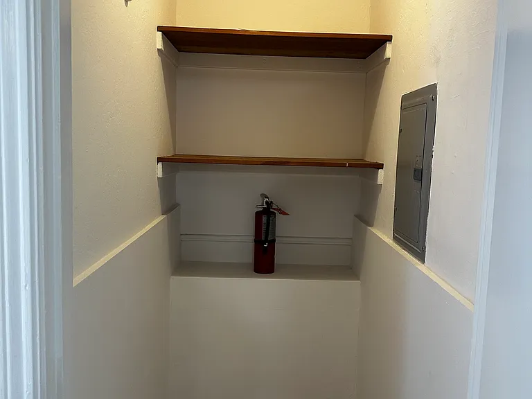 722 Linden Ave #722B — Photo 9