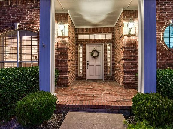 3rd image of 2612 Abercorn Dr