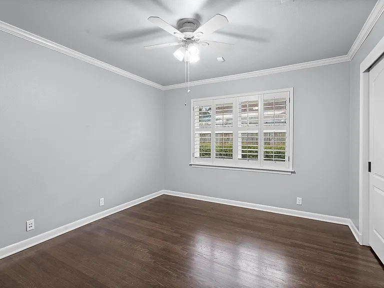 1328 Bingle Rd — Photo 32