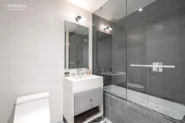 Rented by Sotheby's International Realty | media 22