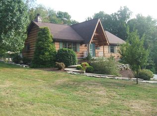 124 Hemlock Rd, Acme, PA 15610