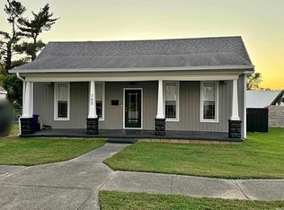 705 SW 1st St, Washington, IN 47501