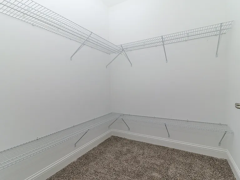 760 Kristin Dr — Photo 21