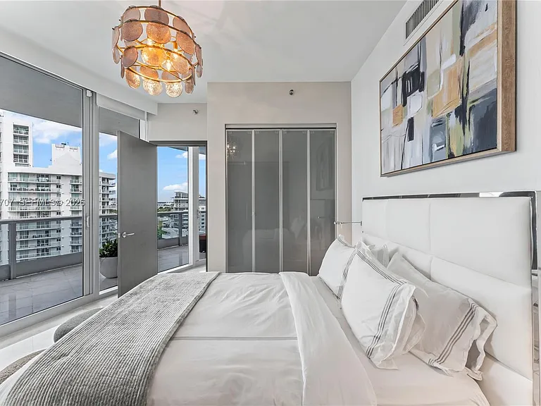5959 Collins Ave #1201 — Photo 21