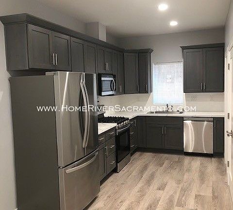 4th image of 2412 L St #B