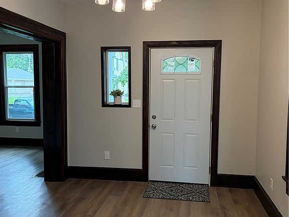 3rd image of 9 Glenwood Ave