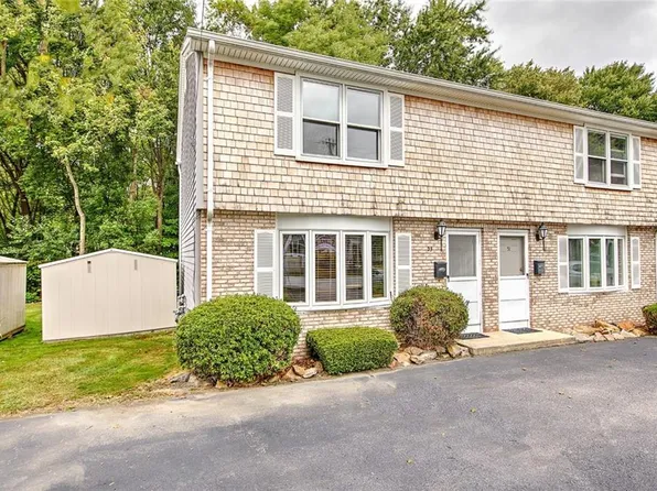 53 Reed St, Warwick, RI 02886