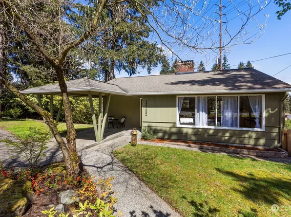 12722 Roosevelt Way NE, Seattle, WA 98125