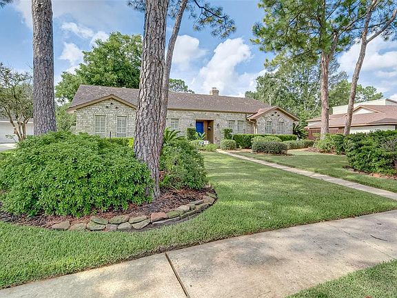2nd image of 7803 Prestwood Dr