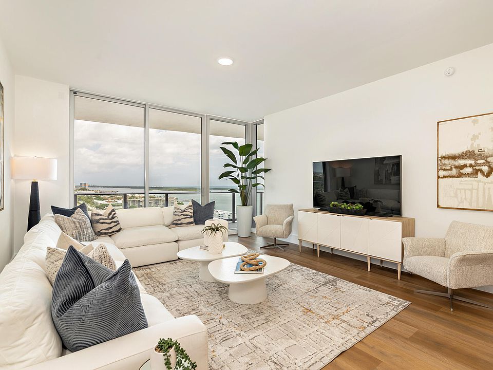 1st image of 220 Lake Shore Drive #1813