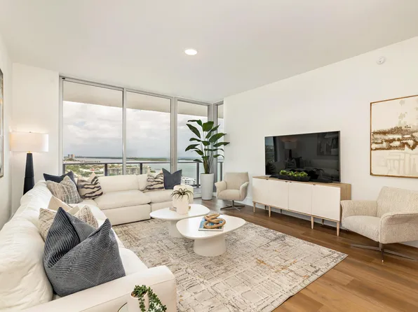 220 Lake Shore Drive #1813, Lake Park, FL 33403