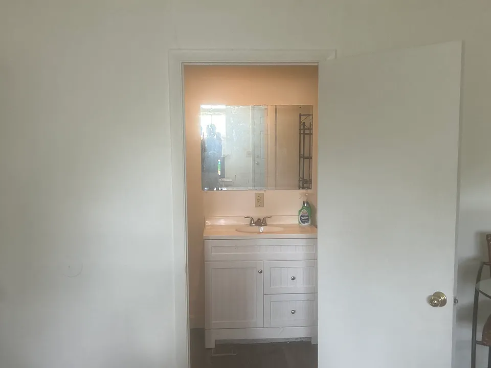 bath with shower