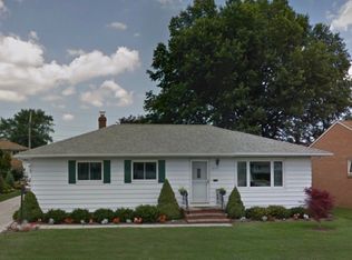 10116 Tracy Trl, Parma, OH 44130