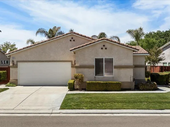 809 El Tesoro Ln, Los Banos, CA 93635