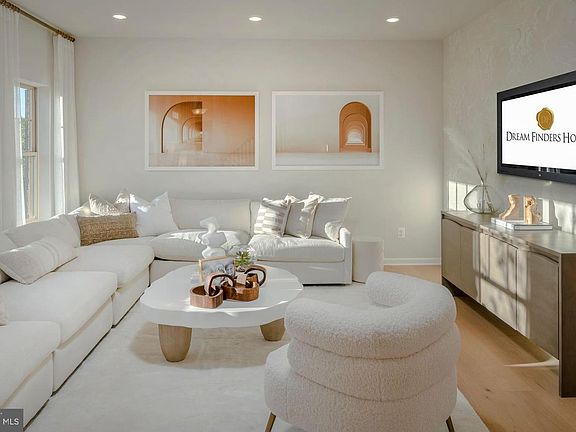 3rd image of 12109 Spirit Ave