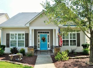16512 Amberside Rd E, Cornelius, NC 28031