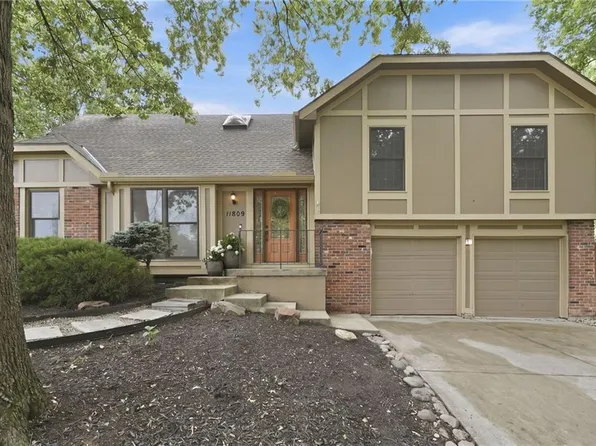 11809 Rosehill Rd, Overland Park, KS 66210