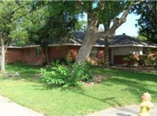 801 Peggy St, Deer Park, TX 77536