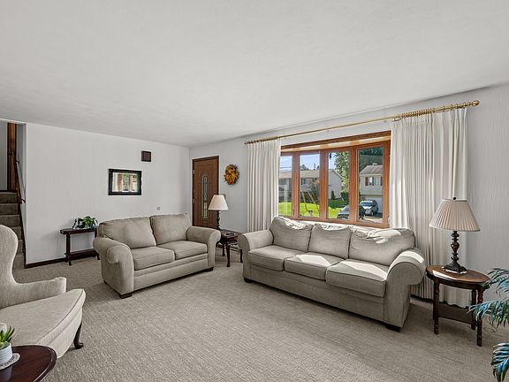 5th image of 1004 6th St