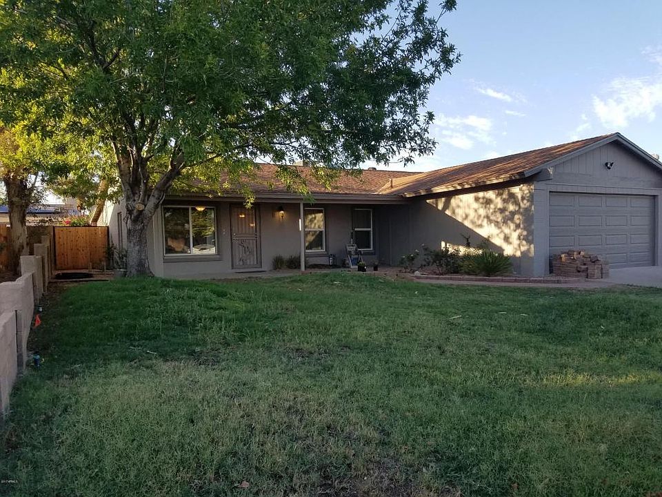 1st image of 2714 E Windrose Dr