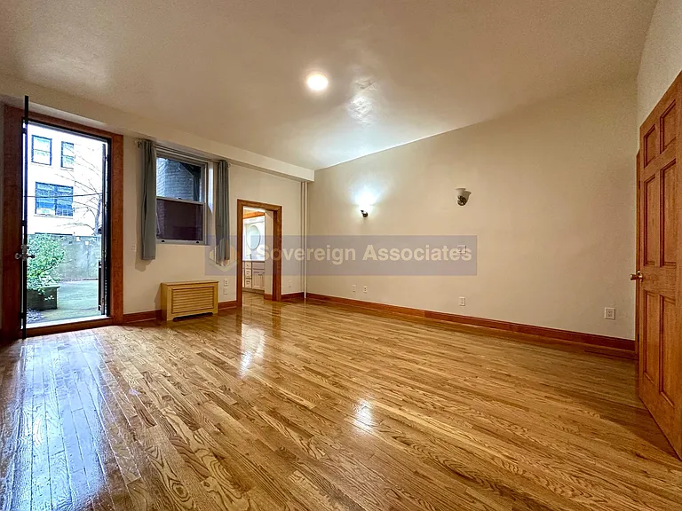 317 W 108th St #1 — Photo 8