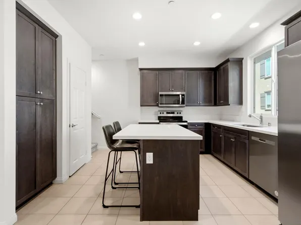 219 Mission Villas Rd, San Marcos, CA 92069