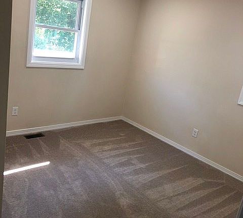 4th image of 3864 Ann St