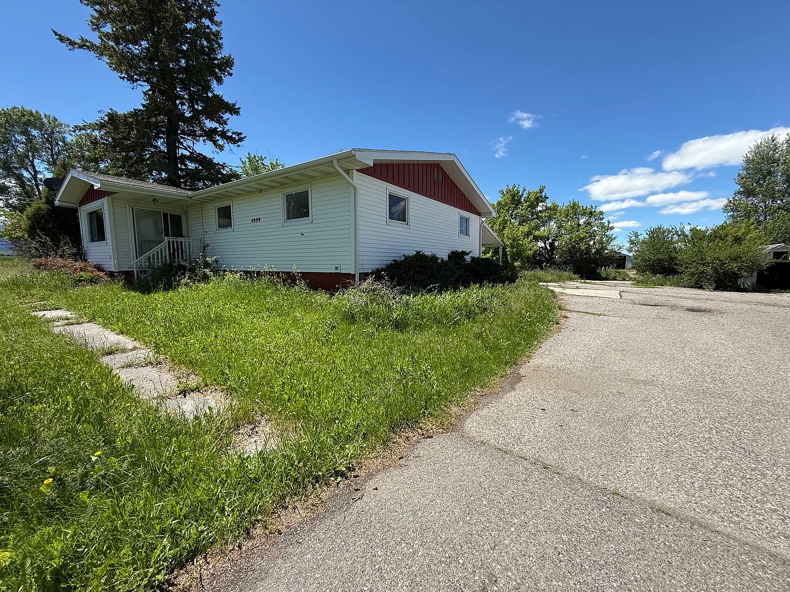 3 bed, 1452 sqft, $2,700 — Photo 1