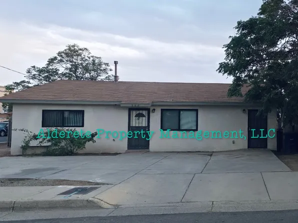 208 Cromwell Ave SE, Albuquerque, NM 87102