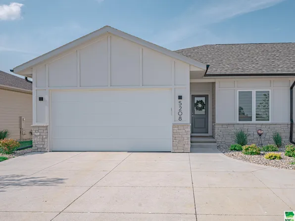 5208 Lynx Ct, Sioux City, IA 51106